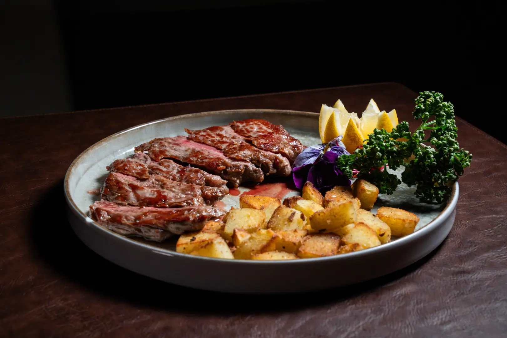 Tagliata di manzo con patate